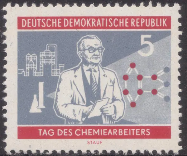 scientist & chemical diagram , w. quatrefoil & DDR
