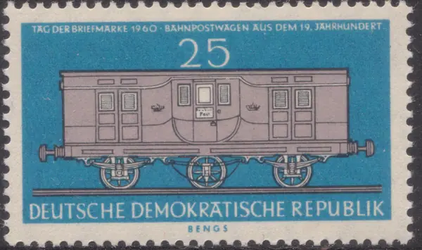 Railway postal car , w. quatrefoil & DDR