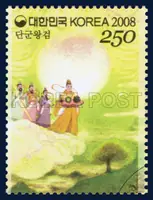 Hwanung who descended to the sacred tree on Mount Taebaek